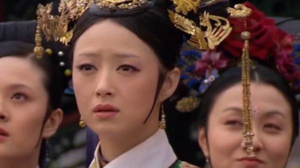 郑晓龙拍《甄嬛传》遭资本施压，无奈妥协安排带资女演员