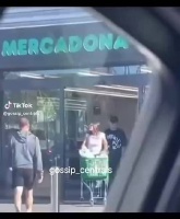 佩德里和女友逛超市