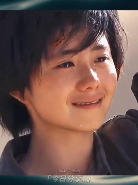 刘浩存含泪入戏引张艺谋凝望,新人爆发力获赞