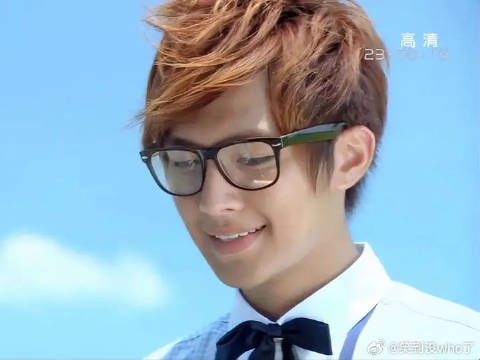 炎亚纶客串阳光天使用向日葵纪念前任