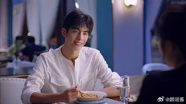 富少看女友越看越可爱，后妈：那是爱的最高境界