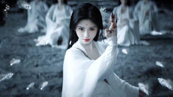 “谁又能说 晦月 真的没人能看见呢” 鞠婧祎露芜衣是我少女时代的英雄主义