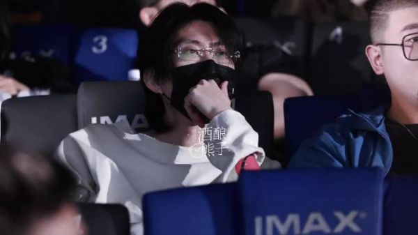 这个蒋易有点帅