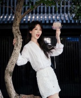 怀孕风波仅1月，杨紫官宣彻底停工，后援会添乱，6字自曝生理需求