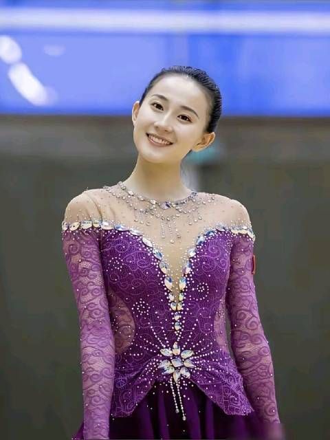 张豆豆20余品牌代言收入百万级，孙杨低谷期商业价值归零