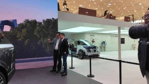 大师兄比媒体老师们起得还早，怪不得别人成功呢