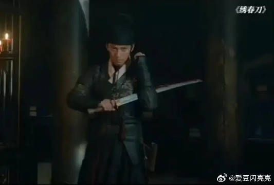 “刀剑出鞘的声音简直太帅了”