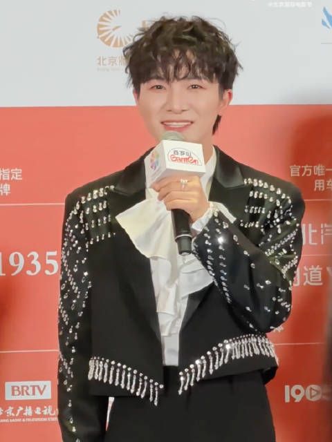 周深说很幸运演唱不同OST 你最喜欢哪首？