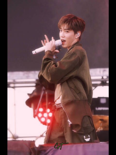 PP现身引粉丝尖叫，现场气氛火爆