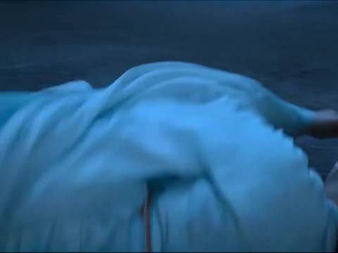 王鹤润新剧红衣婚服造型惊艳亮相,弥补角姐前世遗憾