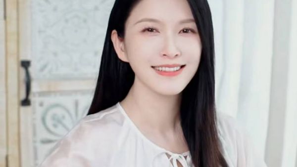 徐洁儿二公舞台12秒高音惊艳，粉红造型切换自如