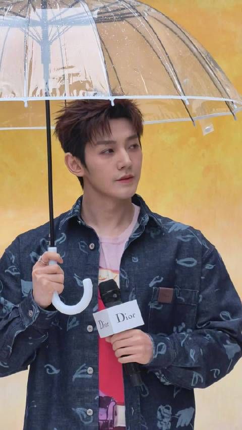 邓为叮嘱粉丝注意保暖