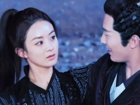 我总觉得燕询再怎么变也不会伤害楚乔 这么多年我还是这么觉得