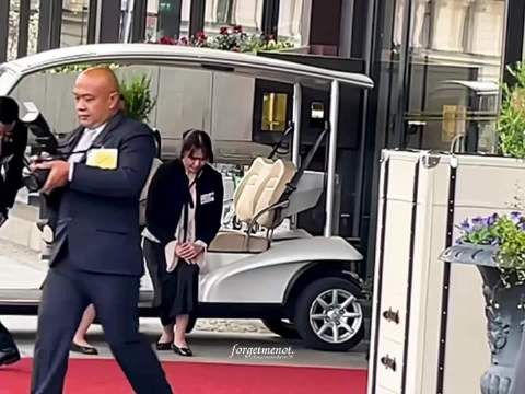 泰国王后苏提达身着泰式都喜礼服出席瑞典晚宴