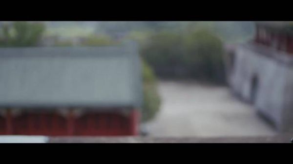 张凌赫田曦薇新剧逐玉拉新年榜第8