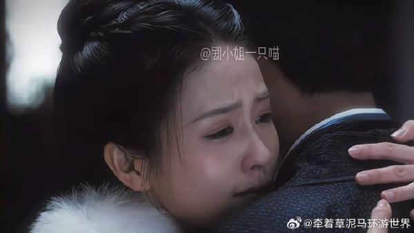 周生辰跟时宜仅有的四次拥抱，没有一次是欢喜的