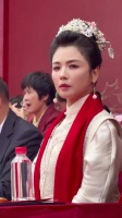 刘涛下意识搀扶摔倒摄影师展现教养