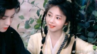 肖瑶正式加入万妖谷后，到处搜罗宝贝，红烨一脸宠溺纵容