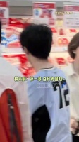 王俊凯重返中餐厅与林大厨欢乐互动