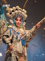 我不会是最后一个知道秦海璐是正宗刀马旦出身的吧