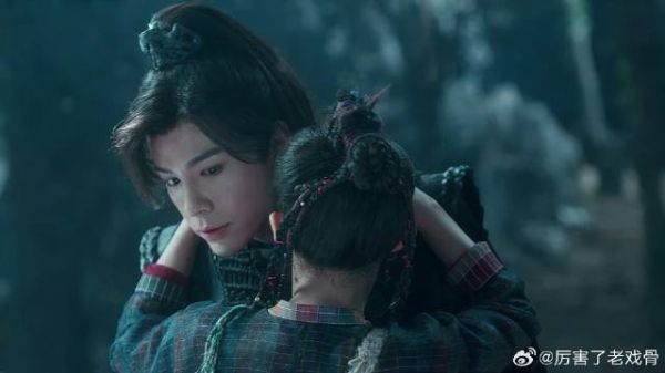 阁主下了死命令 结黎为了保护大黑龙，选择牺牲小兰花