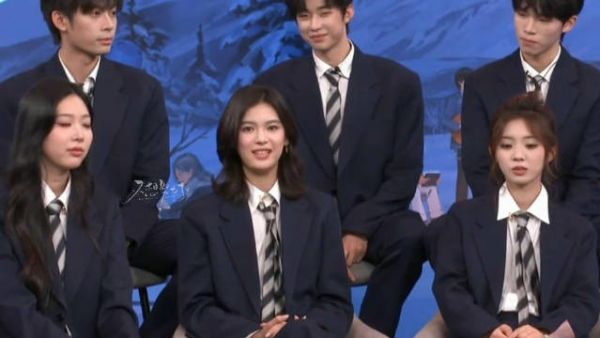 颜颜凯凯线下接触四月未成,女生返场表白遭拒