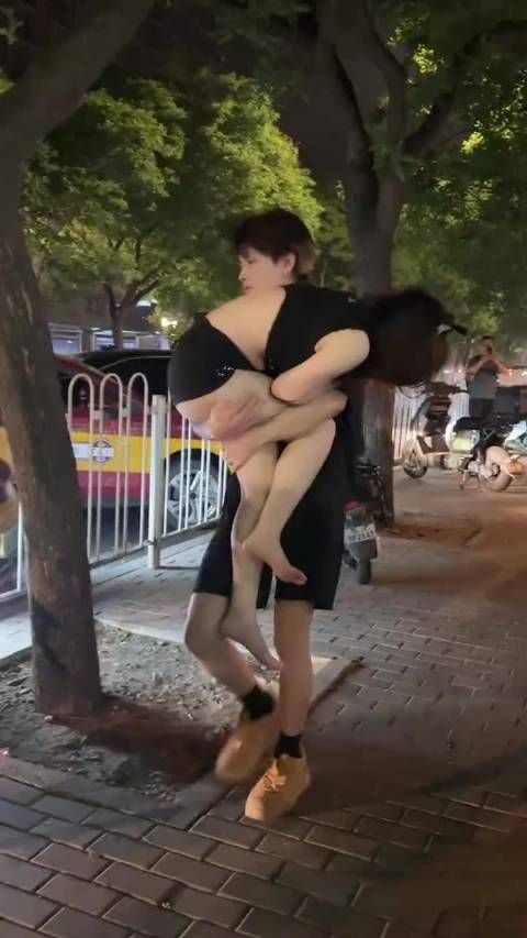 男：终于有机会了