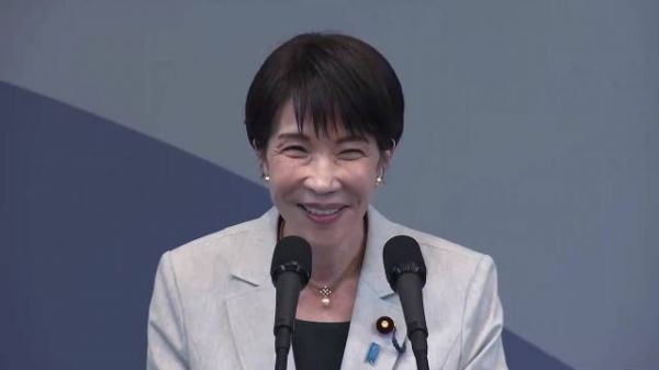 高市早苗记者会邀李在明共泡温泉引争议