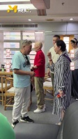 蔡明张春华马羚老友相聚畅聊