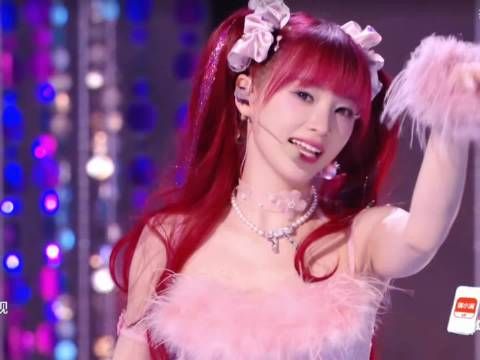 黄灿灿好适合这首歌啊！超级女团！