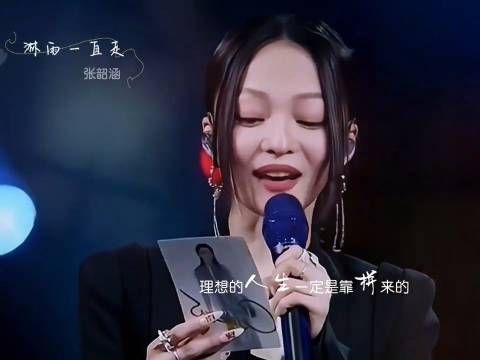 20条戳心emo文案引共鸣，句句直击当代情感困境