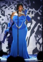 Lizzo 比很多借高定来穿的明星高贵多了！她才是真正的高定女王！