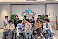 好萌啊两个人一个“大可爱”一个“小可爱”