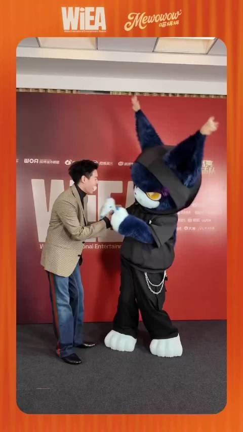 此喵就这样小心翼翼地犯了很多错！哈哈哈哈哈哈！