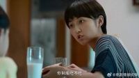 父母意外双亡，姐姐独自带上幼儿园的弟弟，生活太难了