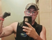 香港知名男星做搬运工，四处欠债无力偿还，遭封杀7年陷经济困难