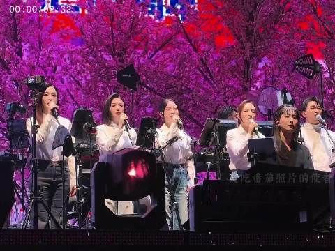 刀郎伴唱团凭专业实力与流量成市场宠儿