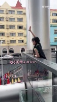 田曦薇hi6下班暖心互动，真诚回应粉丝偏爱