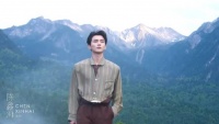 陈鑫海墨镜衬衫亮相VOGUE红毯，痞帅造型引瞩目
