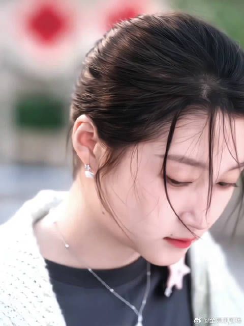这俩人就是天生的对抗路！一句条件真好就开始互怼，轻松治愈得让人上头！