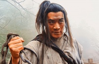 武松为何会断臂？潘金莲喂他喝酒时已有伏笔，难怪“少不读水浒”