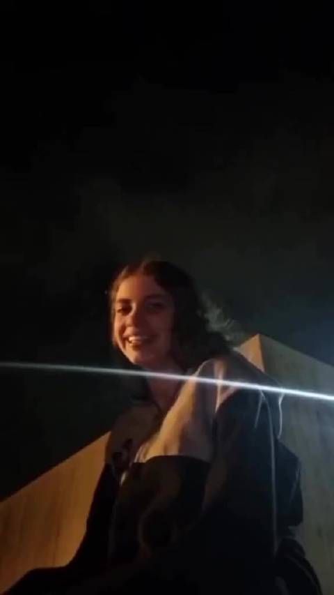 这个女孩无意中录下了一段史上最罕见的视频之一