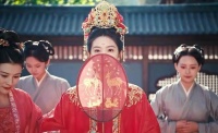 玲珑纵使命运如此，但她偏要逆命而行