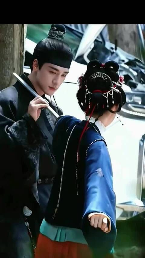 这个眼神好有侵略性，好喜欢丨良陈美锦丨任敏丨此沙丨顾锦朝丨陈彦允