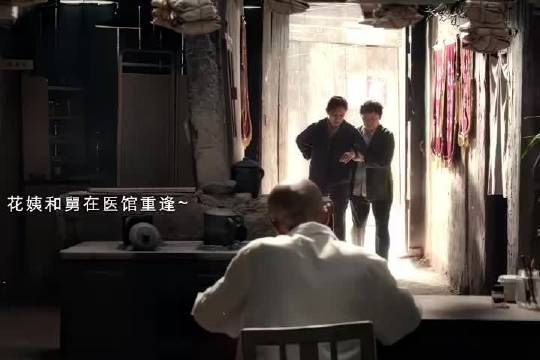 张嘉益霸总发言引热议，秦海璐被疑幕后军师