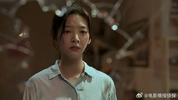 小伙刚和美女确定关系 竟看到女孩家庭悲惨一面，心碎