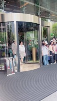 我家妈妈看到孟姐直接震惊！袁咏仪演我看到熟人哈哈哈哈直接梦回大学一年级！