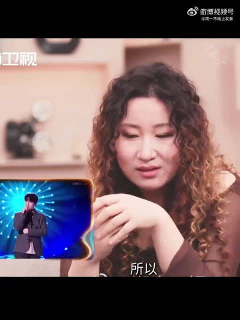 听完长靖的表演连连夸赞走心，情绪绷不住落泪，真心盼着老朋友越来越好
