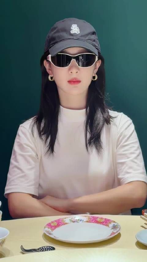 杨紫抖音更新营业