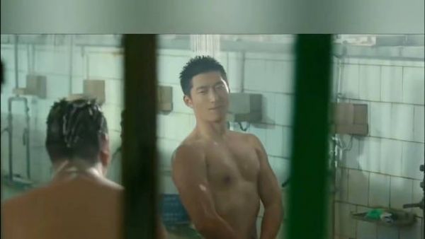 看看窦骁这一身腱子肉